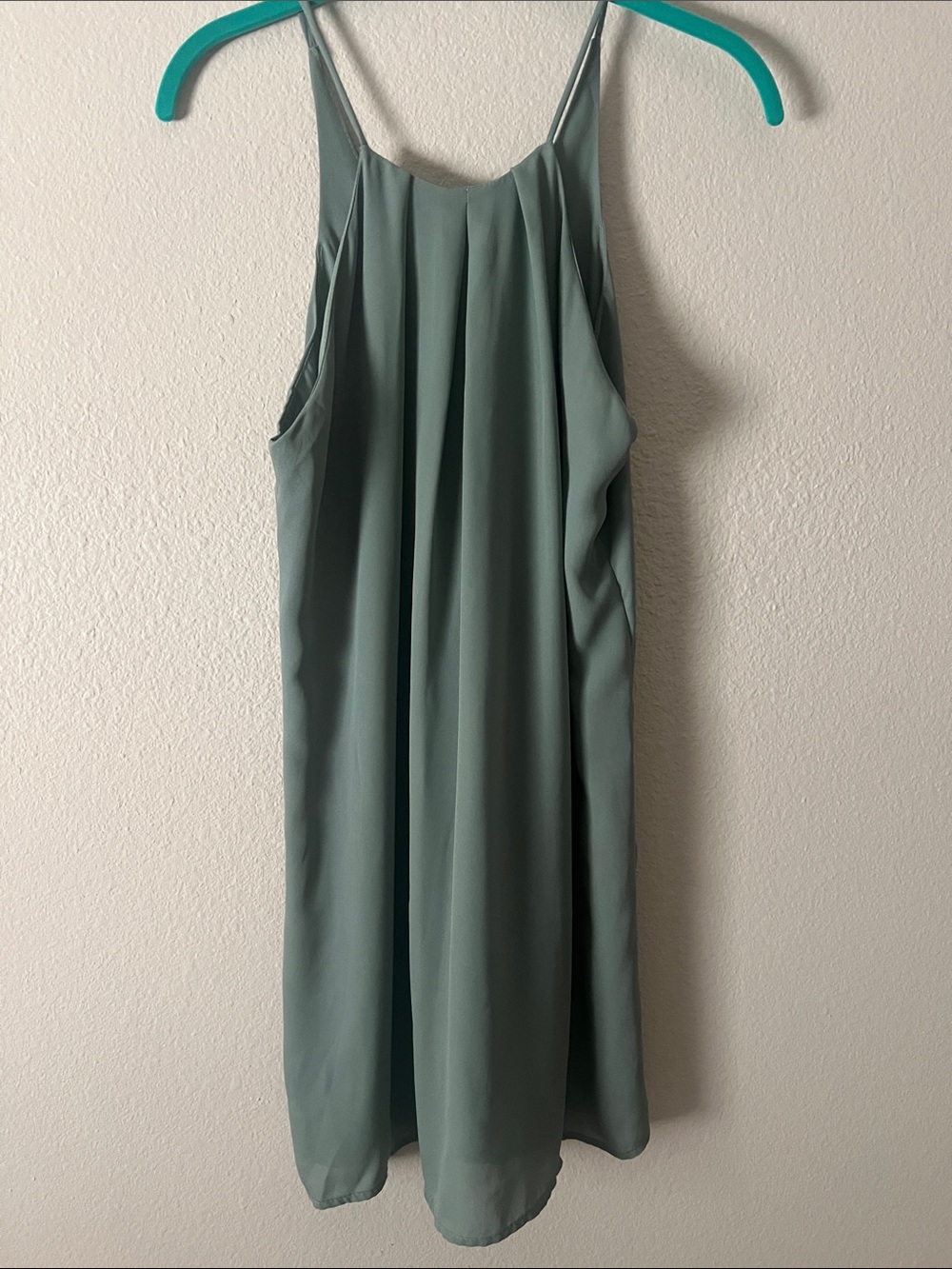 Lucy Love Sleeveless Midi Dress in Sage Green